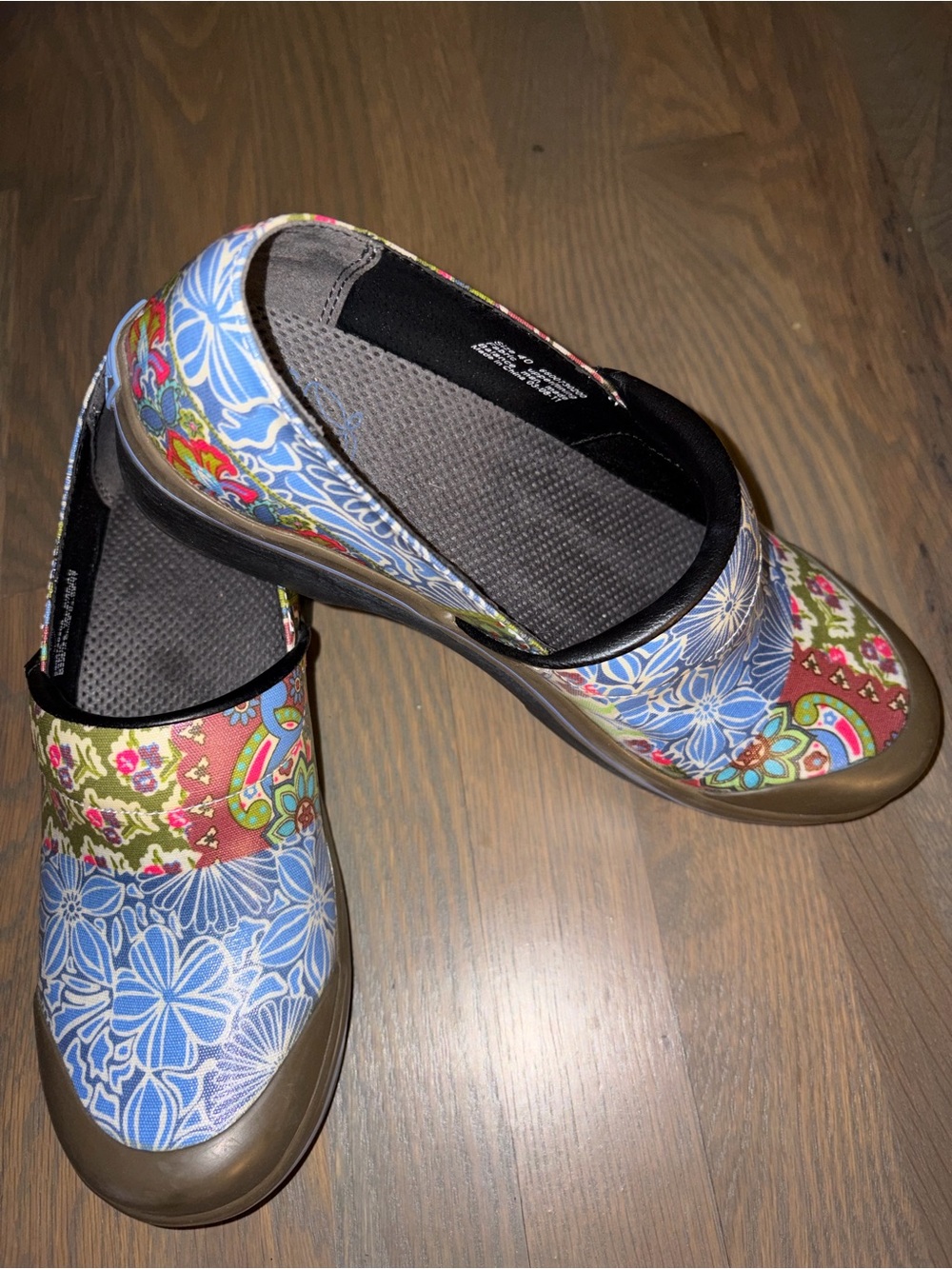 Dansko Vegan Floral Patchwork Professional Clogs EU 40 Nurse Comfort Shoes